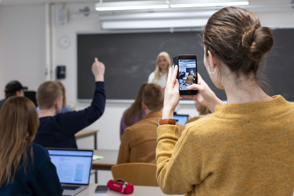 supervision, guidance, mobile, platform, digital, feedback, students, teacher